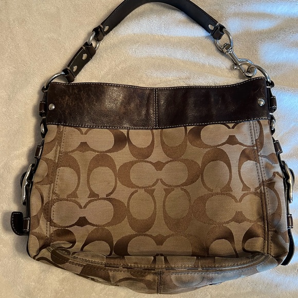 Coach Signature Large Zoe Hobo/Shoulder Bag in Khaki Outside Needs Cleaned - Picture 2 of 8